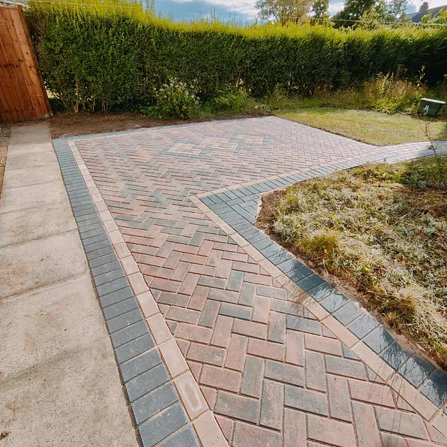 block paved path